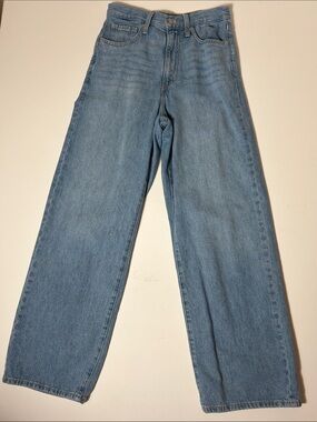 Levi’s High Waisted Straight Jeans Women’s Size 27 Light Wash Denim